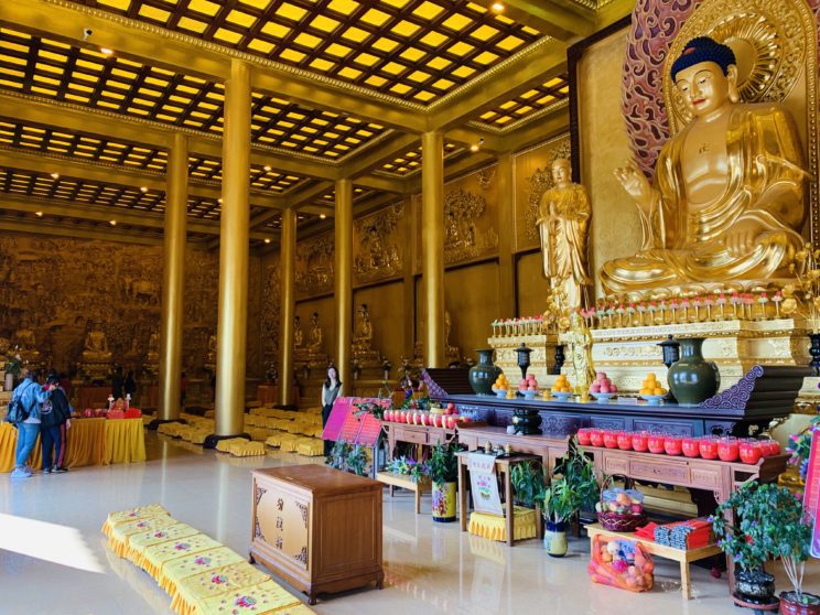 Hengshan Temple Golden Room 