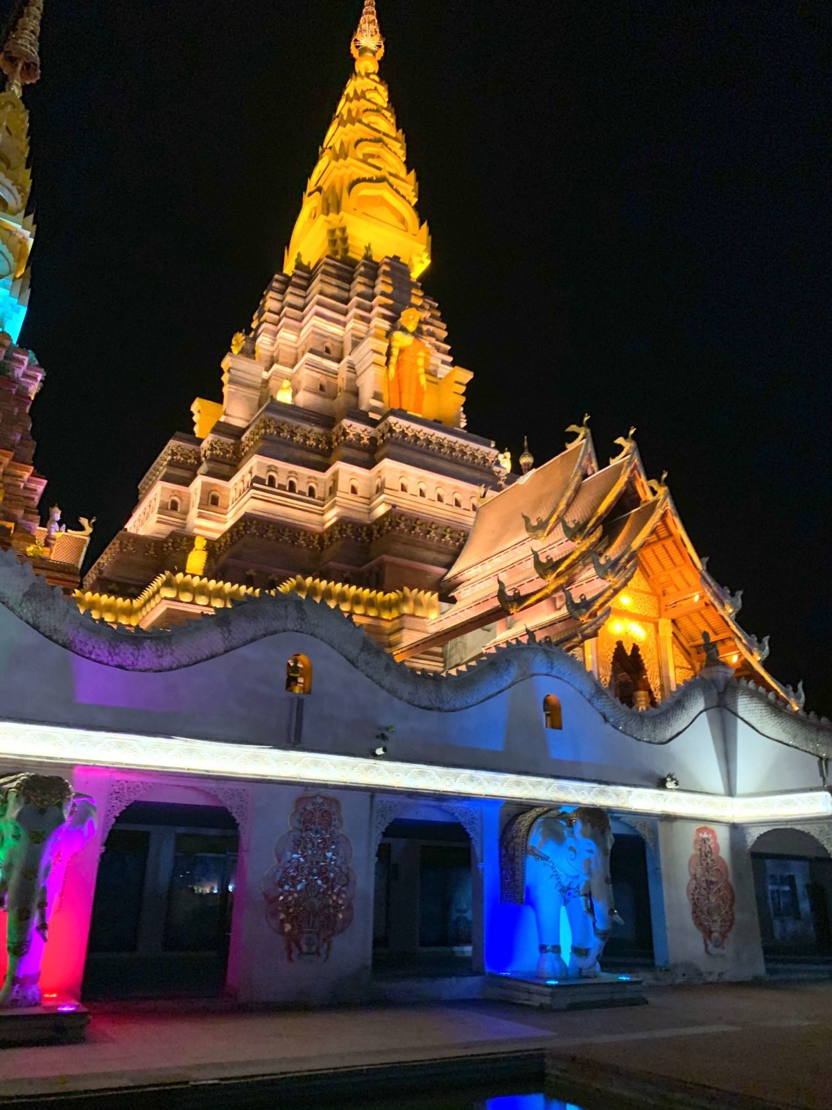 Xishuangbanna Travel night time, Xishuangbanna Attractions