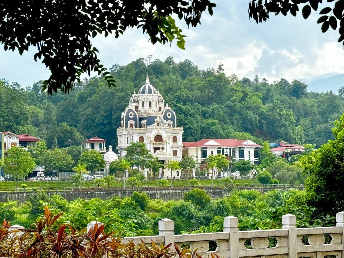 Many European colonial buildings are still visible today within the Vietnamese city of Lao Cai opposite of Hekou, Yunnan